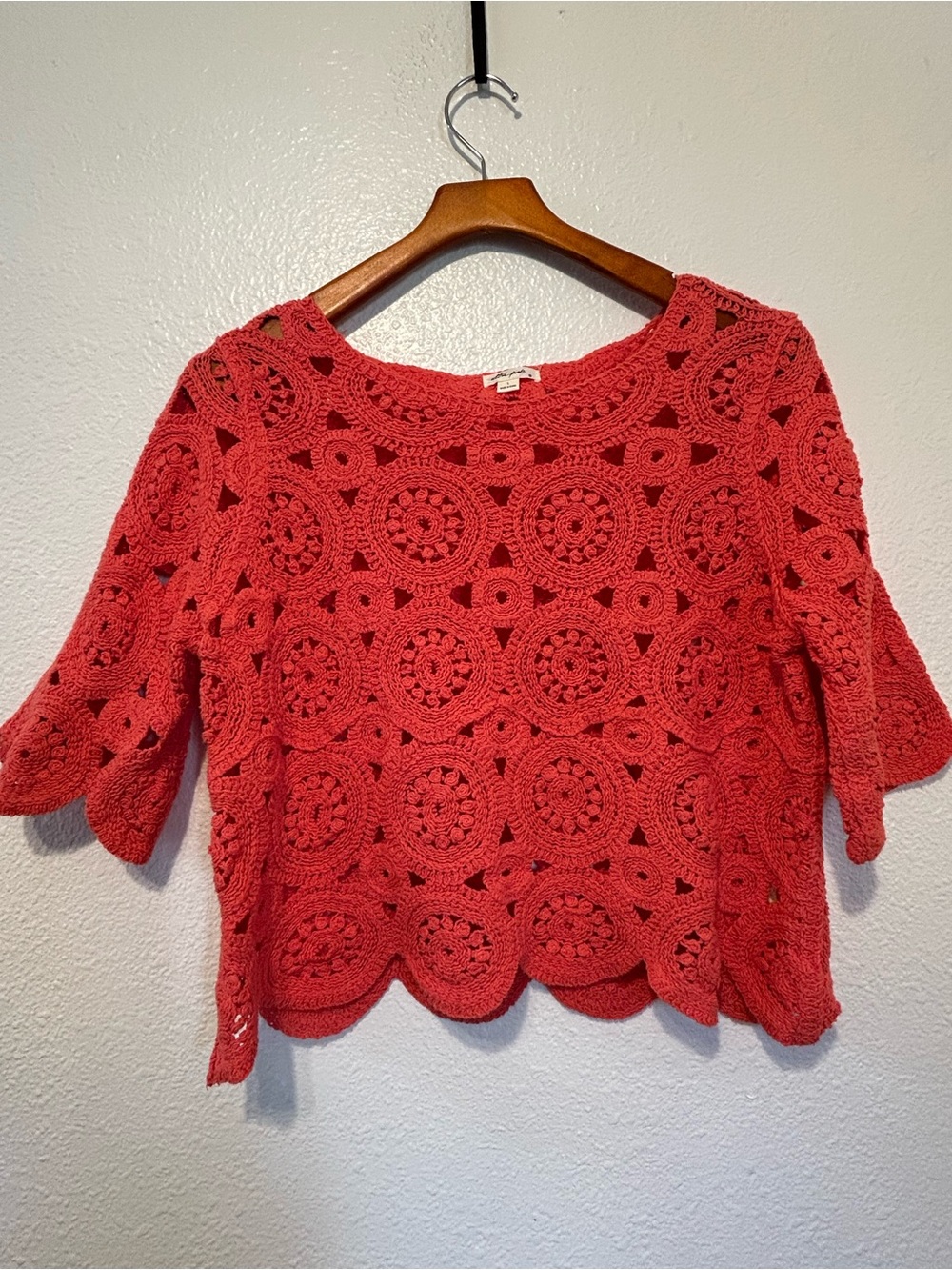 Ultra Pink Coral Crochet Circle-Pattern Pullover